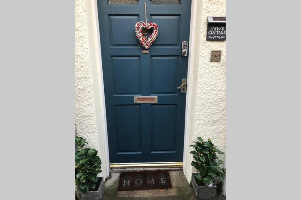 8A Tweed Cottage, Just Off The High St In Peebles Exteriör bild