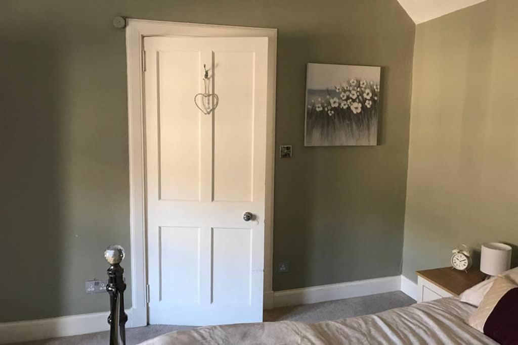 8A Tweed Cottage, Just Off The High St In Peebles Exteriör bild