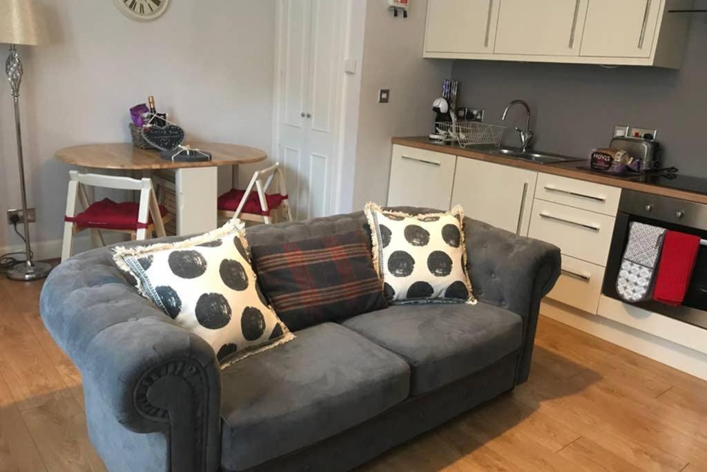 8A Tweed Cottage, Just Off The High St In Peebles Exteriör bild